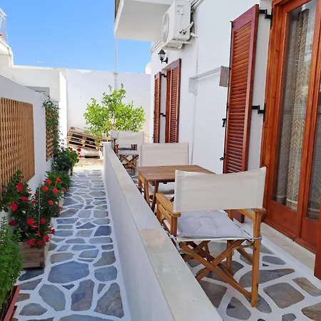 Aphrodite Parikia (Paros)