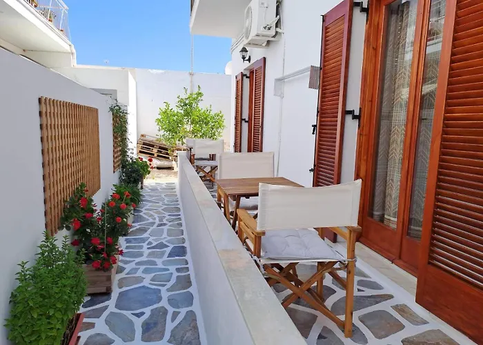 Aphrodite Parikia (Paros)