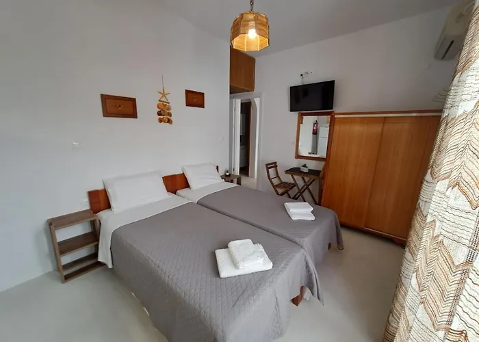 Aphrodite Parikia (Paros)